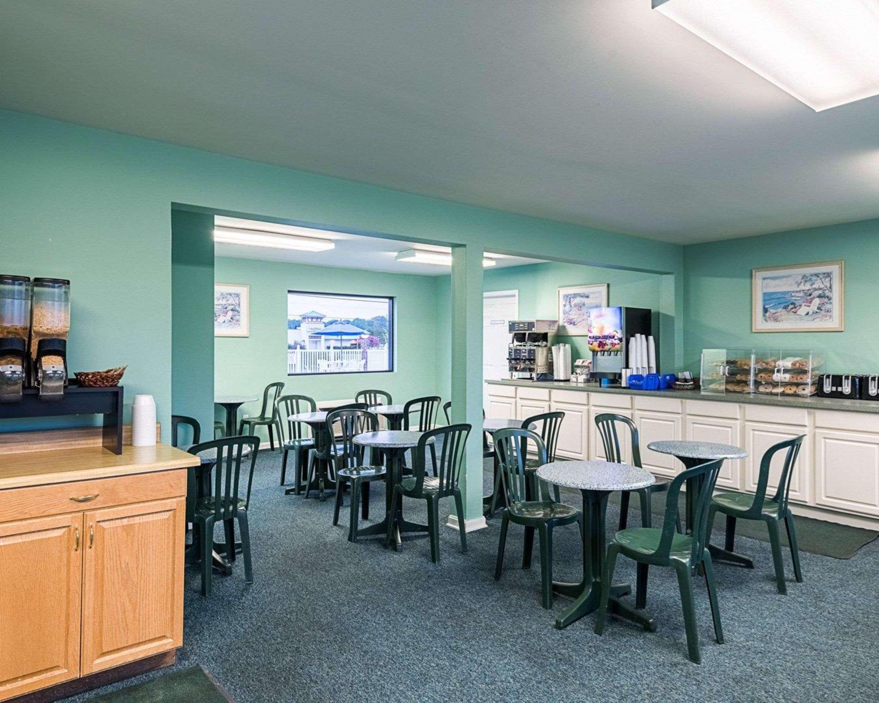 Rodeway Inn & Suites Rehoboth Beach Exterior photo