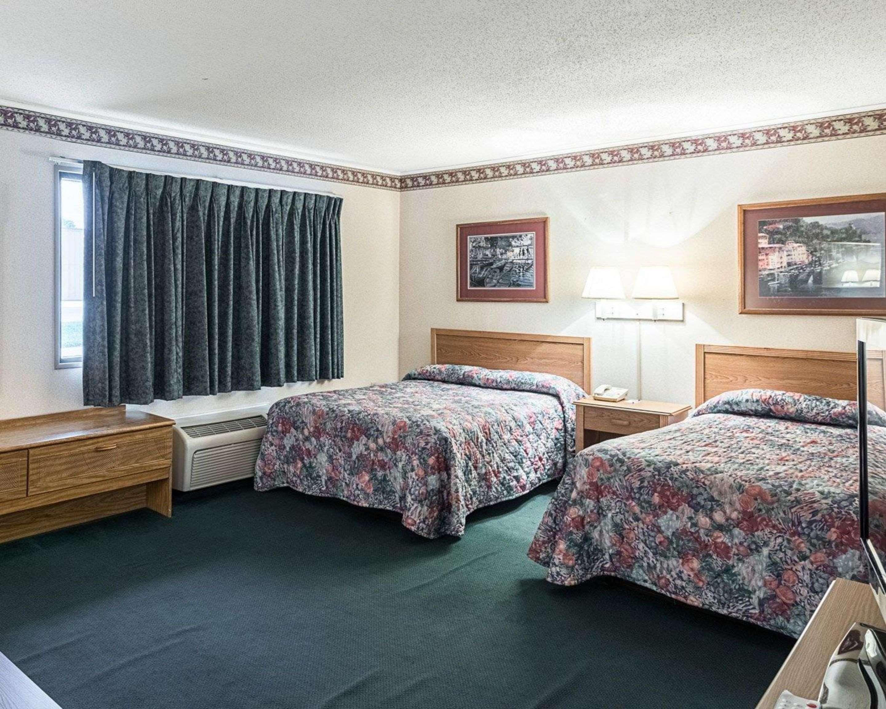 Rodeway Inn & Suites Rehoboth Beach Exterior photo