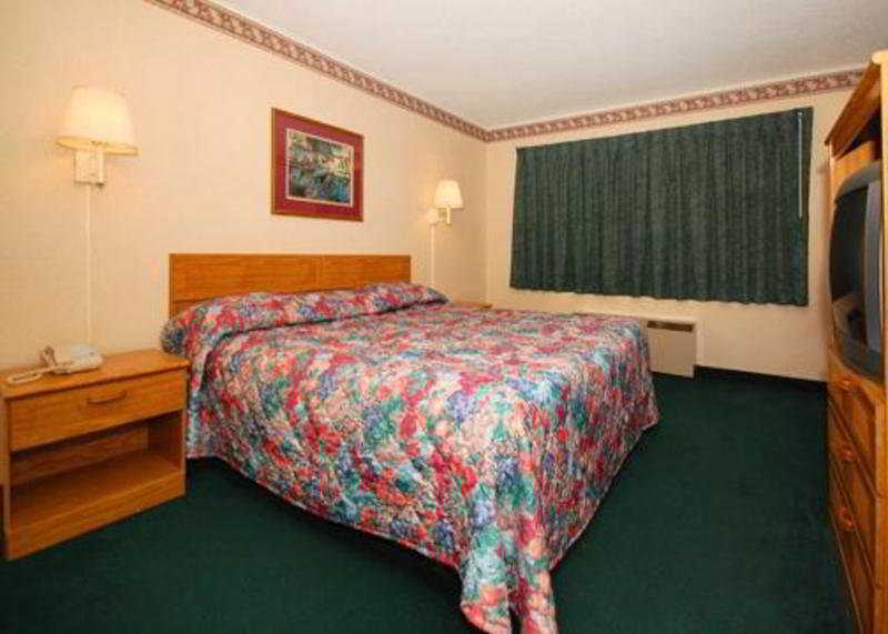 Rodeway Inn & Suites Rehoboth Beach Room photo